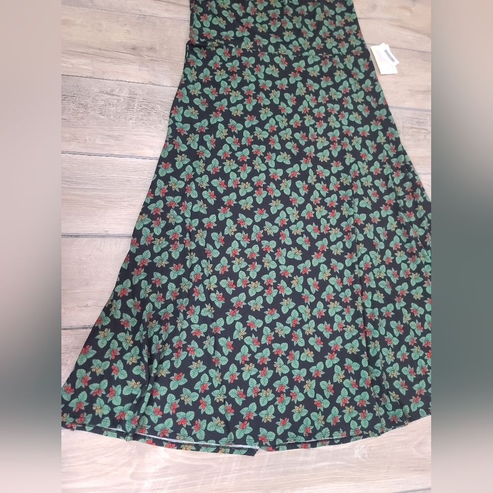 LuLaRoe Green Leaf Flower Print Soft Stretchy Maxi Skirt Size 2XL - Picture 4 of 8